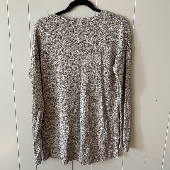 Gap Maternity Charcoal & White Sweater Size Small - Picture 2 of 2